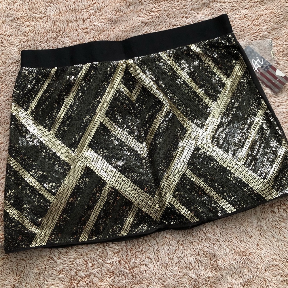 New sequined skirt 💕